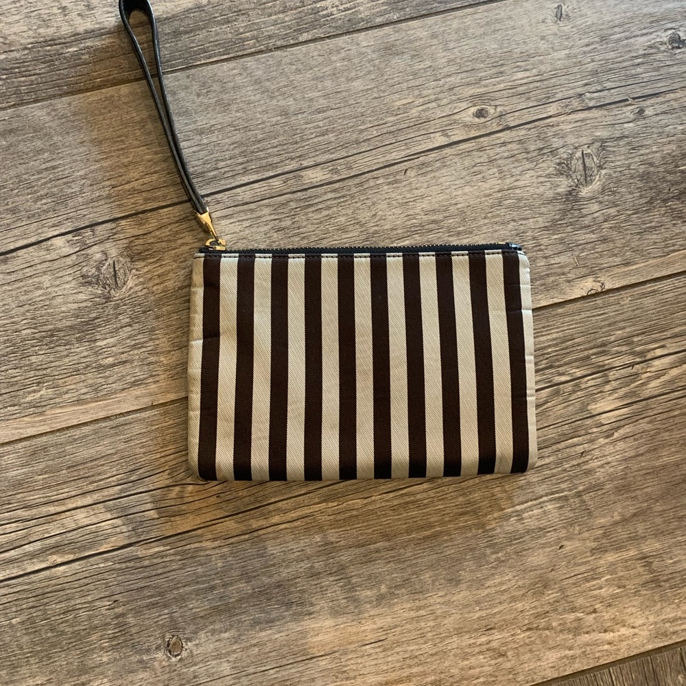 Henri Bendel wristlet